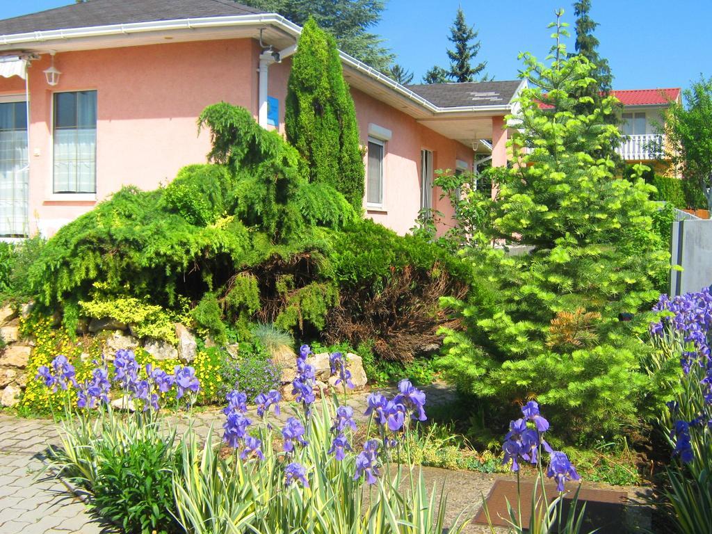 Fészek Apartmanház Vonyarcvashegy Extérieur photo