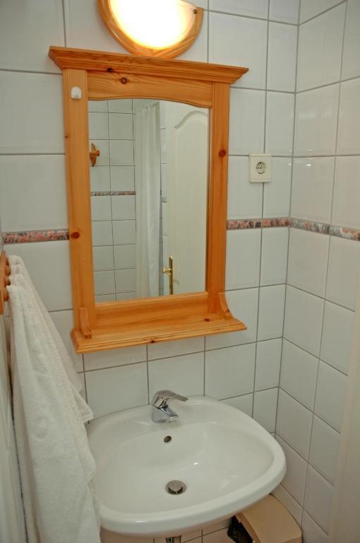 Fészek Apartmanház Vonyarcvashegy Chambre photo