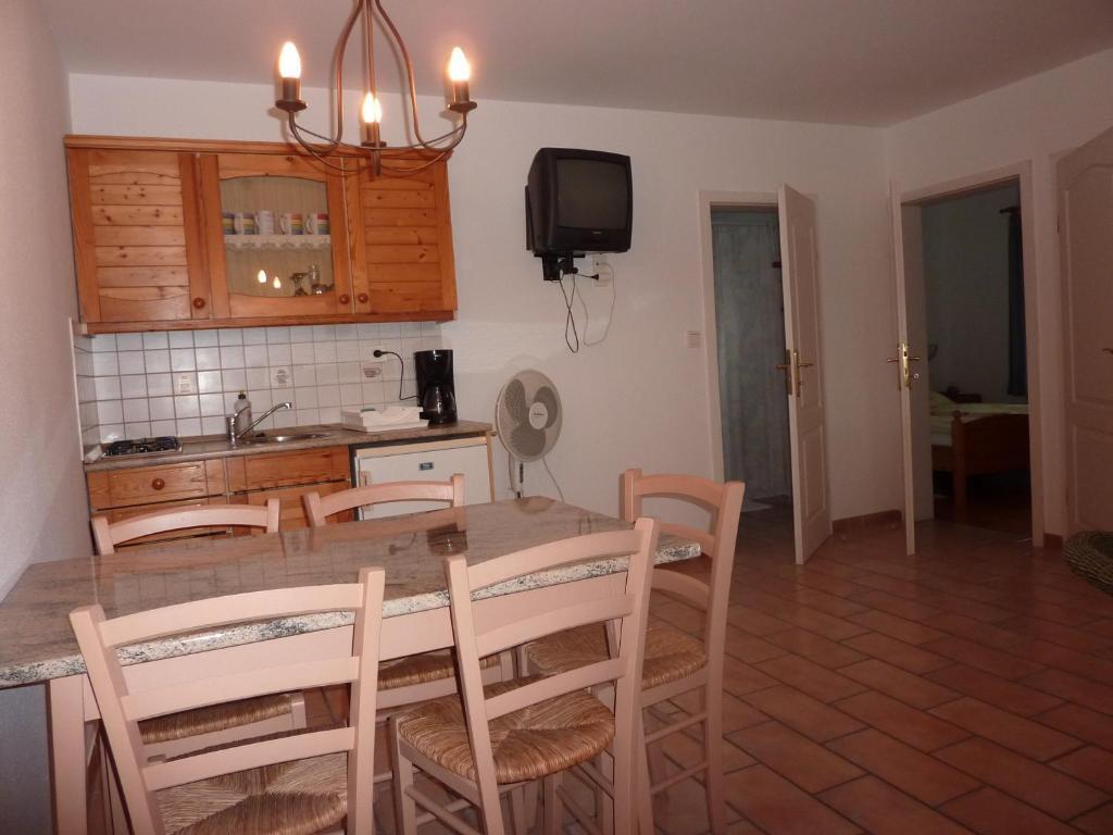 Fészek Apartmanház Vonyarcvashegy Extérieur photo