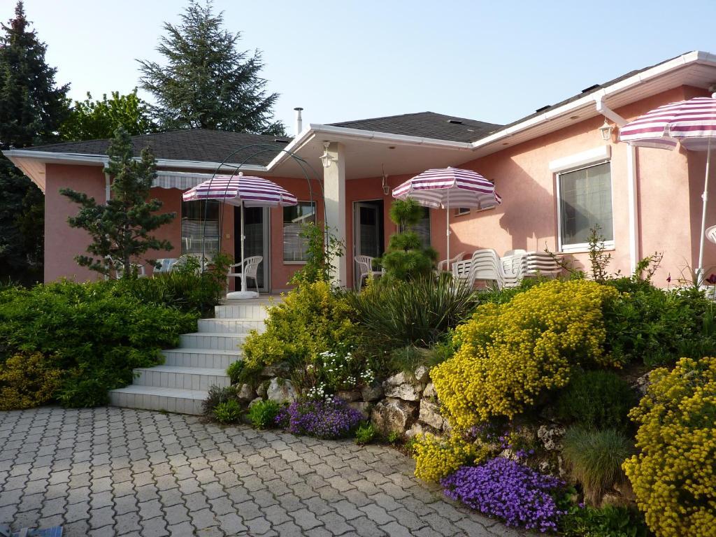 Fészek Apartmanház Vonyarcvashegy Extérieur photo